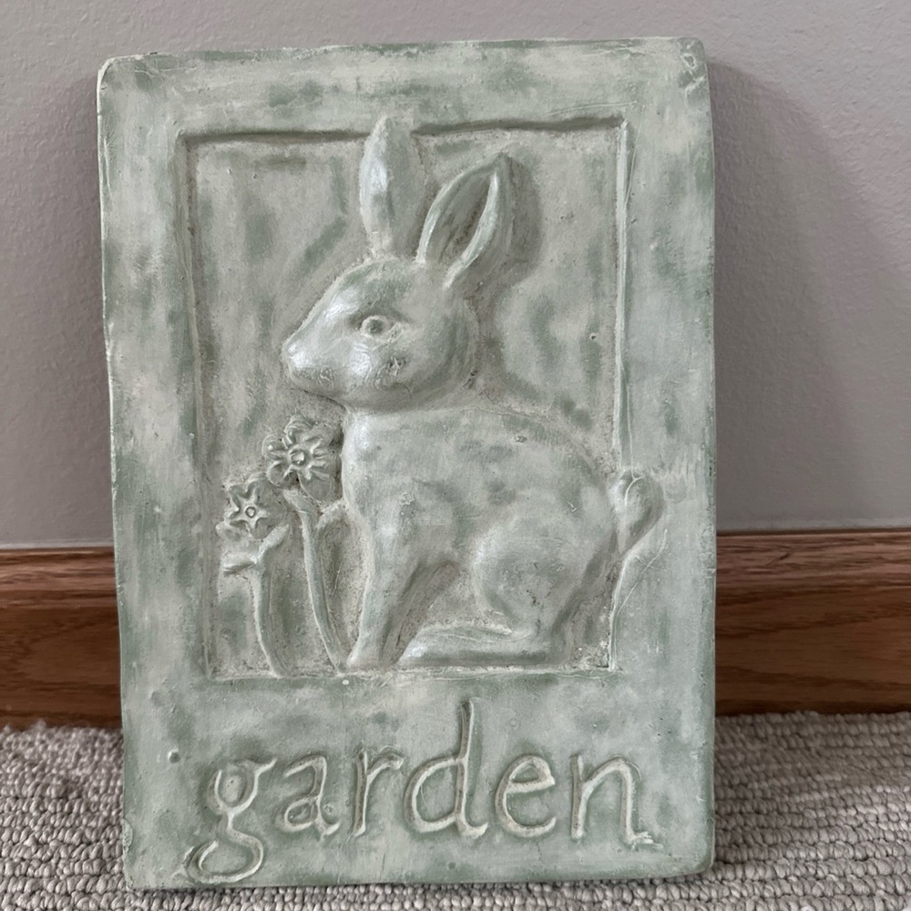 Simply Clay Bunny Garden Plaque